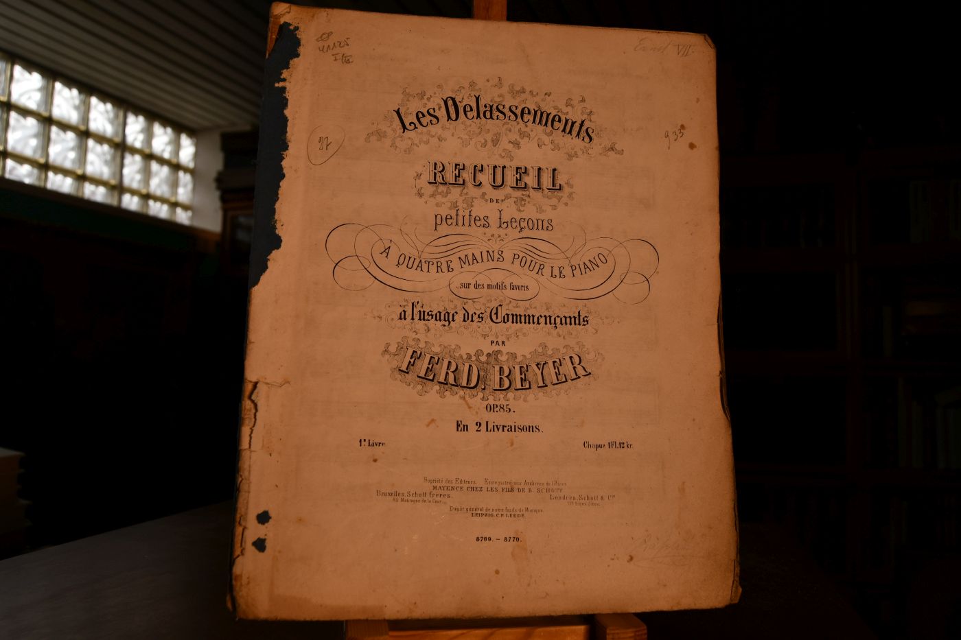 Recueil de petites Leçons à quatre mains pour le piano sur des motifs favoris à l`usage des commençants. Op. 85. 2 Hefte.