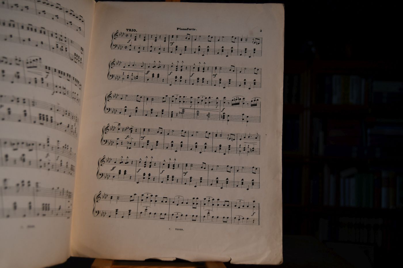 Frisch in`s Feld! Marsch nach Motiven der Operette "Der lustige Krieg". Dem k.k. Linien-Infanterie-Regiment Herzog Adolf zu Nassau, No. 15 hochachtungsvoll gewidmet. Op. 398. Für Violine und Piano.