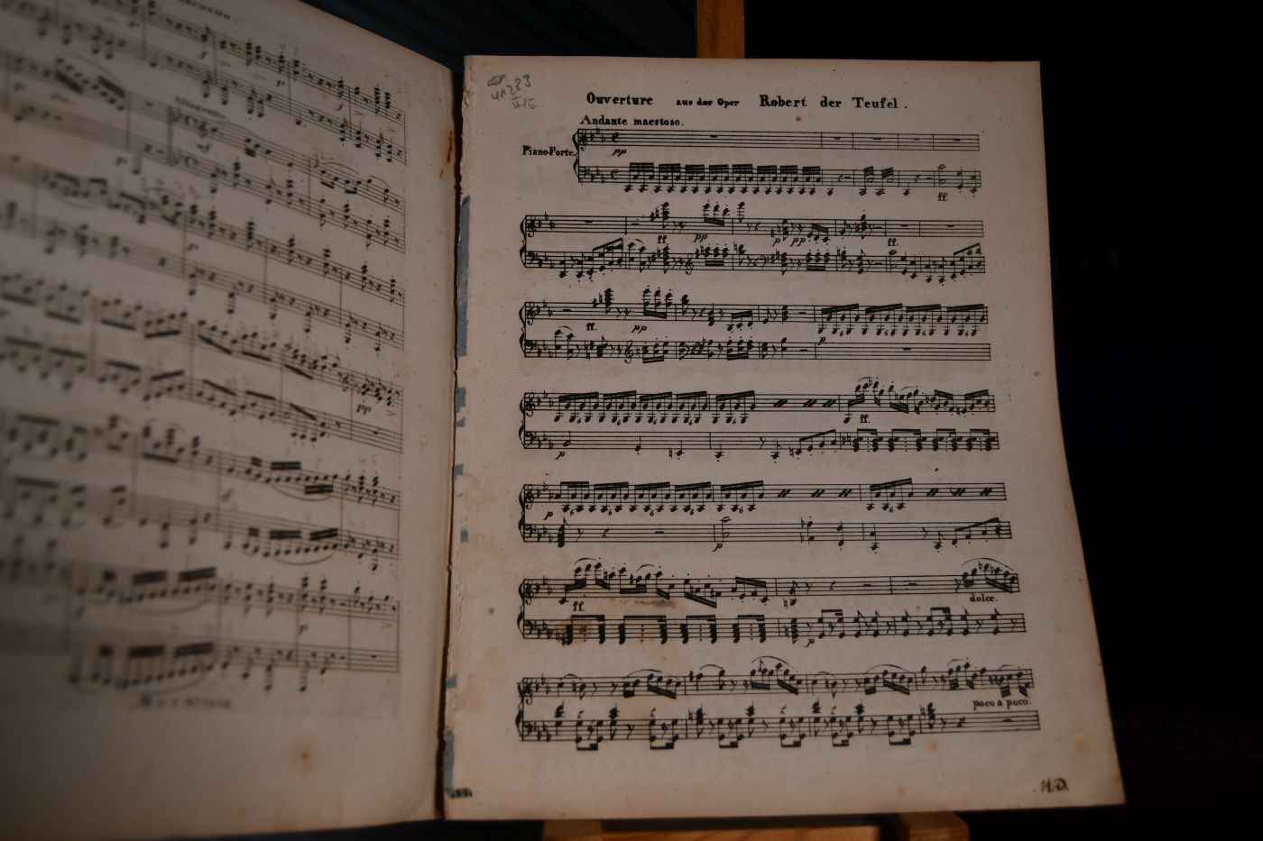 Trois Rondinos sur les themes favoris de l`Opera Robert le Diable, de Meyerbeer; pour le Pianoforte a quatre mains composes et dedies a Madame Josephine Iminy nee Ehrmann par W. Plachy. Op. 67. No. 2.