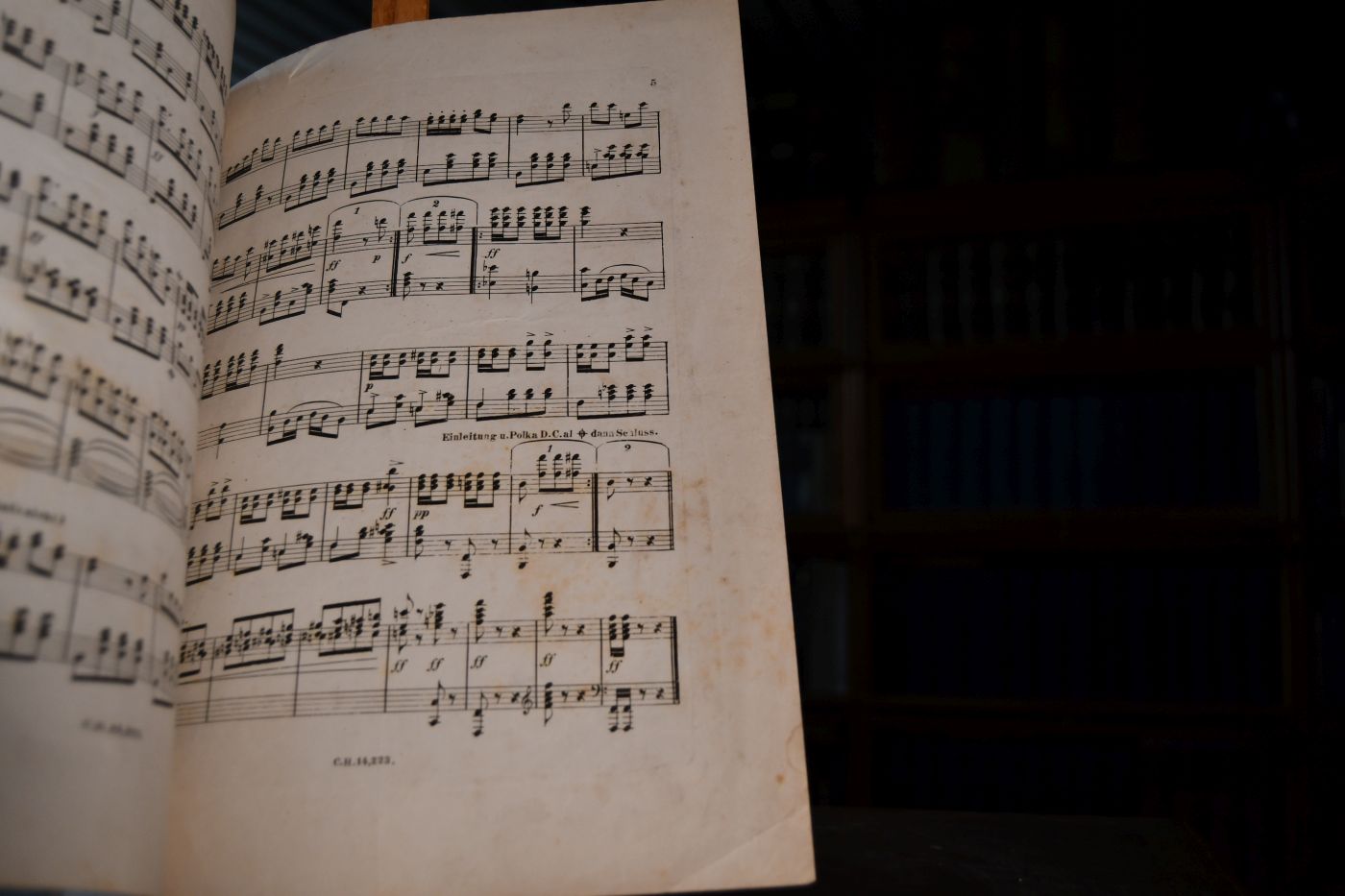 Von Stufe zu Stufe. Polka francaise für Pianoforte den herren Directoren H. Börnstein und C. von Bukovics achtungsvoll gewidmet.