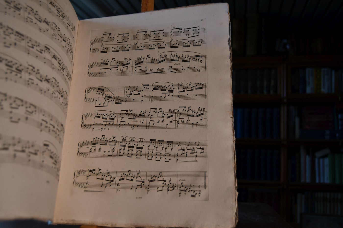 Etudes pour le piano-forte ou exercices doigtés dans les différents tons calculés pour faciliter les progrès de ceux qui se proposent d` étudier cet instrument à fond. Liv. 4.