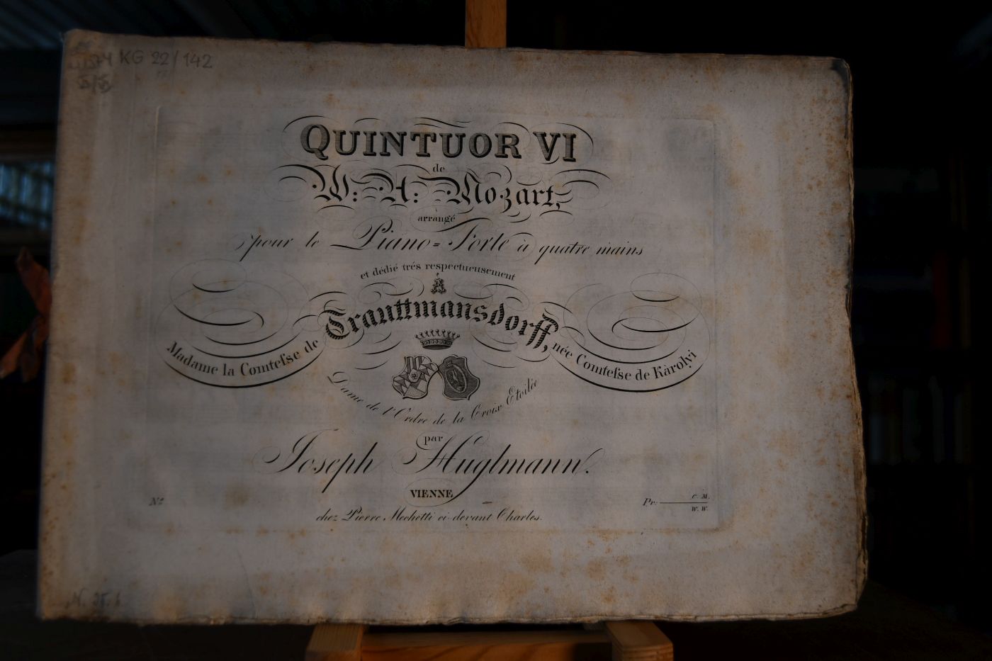 Quintuor I-VII de W.A. Mozart arrange pour le Piano-Forte a quatre mains par Joseph Huglmann. Widmungen von Huglmann Bd. 1 dedie tres respectueusement A Son Alteße Serenißime Monsigneur le Prince Innocent d`Odescalchi. Bd. 2 dedie a Madame Josephine de Wadassz nee Schill. Bd. 3 dedie a Madame la Comtesse de Choiseul Daillecourt nee Comtesse de Sereny. Bd. 4 dedie a son Altesse Serenissime Madame la Princesse regnante de Lichtenstein, nee Landgrave de Fürstenberg. Bd. 5 dedie a son Altesse Madame Francoise Princesse de Liechtenstein, nee Comtesse de Wrbna. Bd. 6 dedie a Madame la Comtesse de Trautmannsdorff, nee Comtesse de Karolyi. Bd. 7 dedie a son Excellence Monsieur le Comte Ferdinand de Troyer.