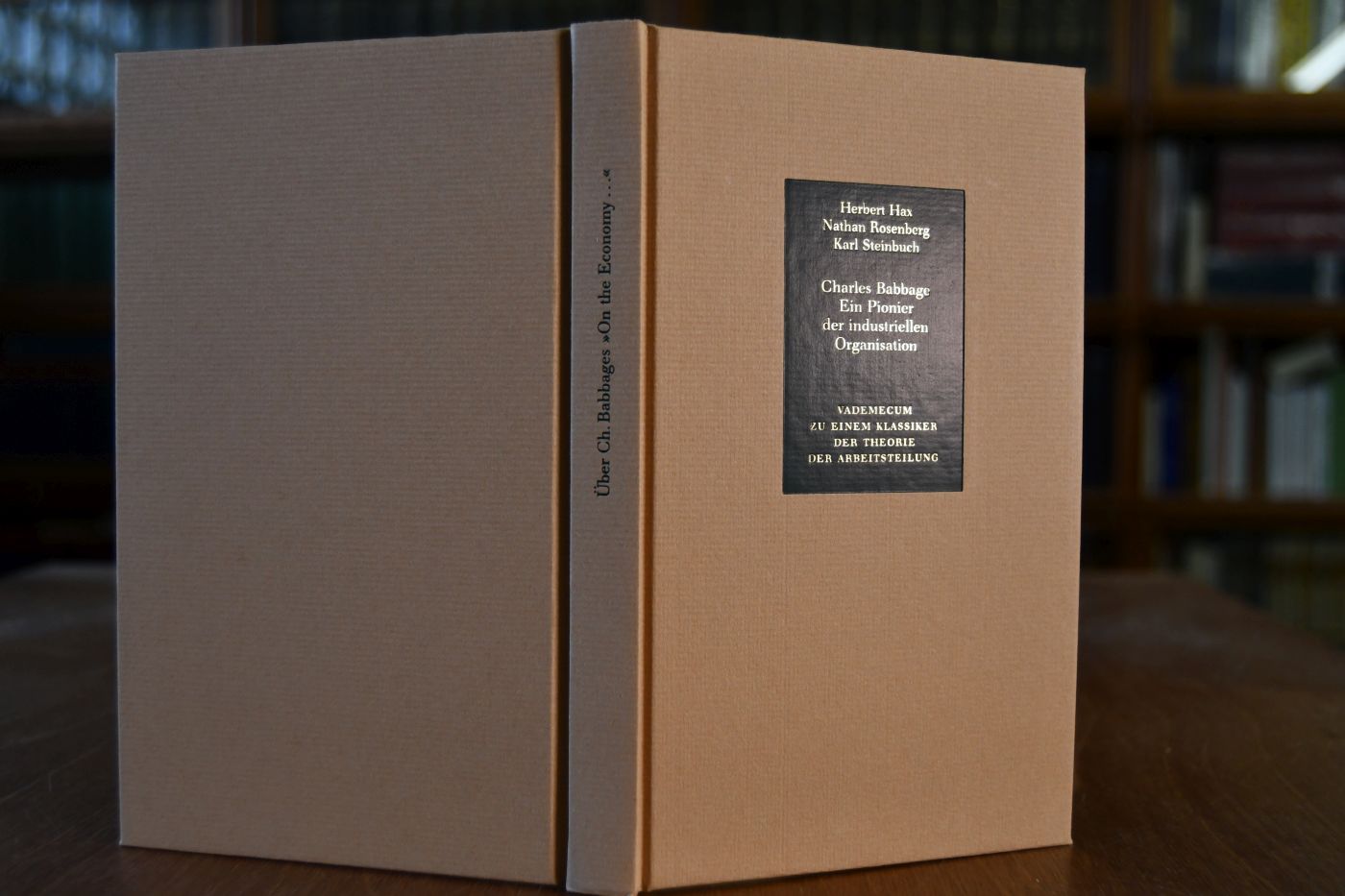 On the Economy of Machinery and Manufactures. Beigegeben Vademecum zu einem Klassiker der Theorie der Arbeitsteilung, Düsseldorf, Verlag Wirtschaft und Finanzen, 1992, 191 S., Pappband, ISBN 3878810717.