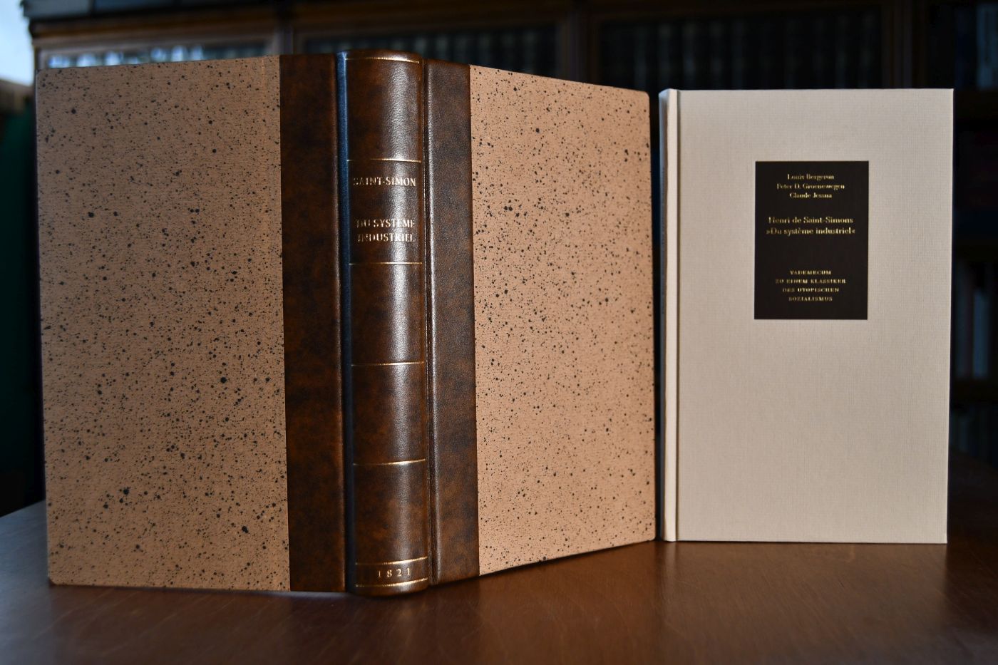 Du Systeme industriel. Beigegeben Vademecum zu einem Klassiker des utopischen Sozialismus, Düsseldorf, Verlag Wirtschaft und Finanzen, 1998, 123 S., Pappband, ISBN 3878811314.