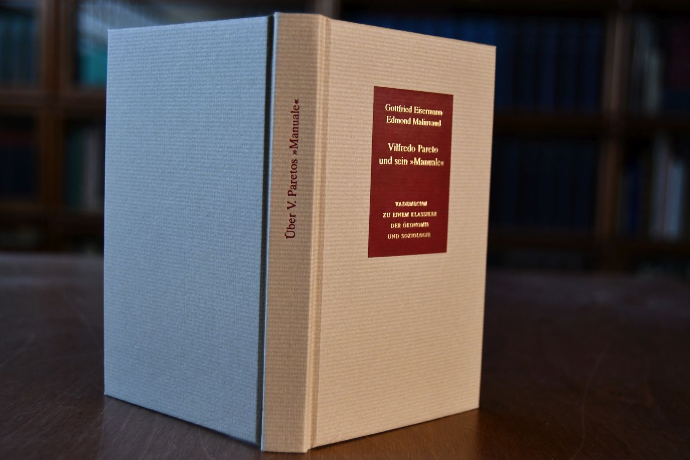 Manuale di Economia Politica. Beigegeben Vademecum zu einem Klassiker der Ökonomie und Soziologie, Düsseldorf, Verlag Wirtschaft und Finanzen, 1992, 245 S., Pappband, ISBN 3878810709.