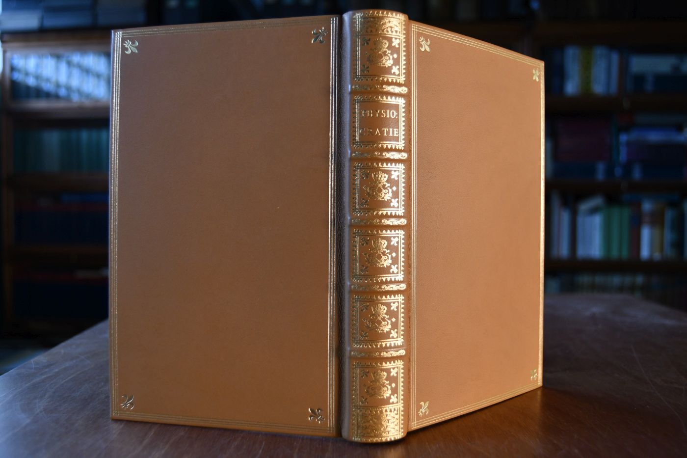 Physiocratie ou Constitution naturelle du Gouvernement le plus avantageux au genre humain. Beigegeben Vademecum zu einem frühen Klassiker der ökonomischen Wissenschaft, Düsseldorf, Verlag Wirtschaft und Finanzen, 1987, 71 S., Pappband, ISBN 3878810210.