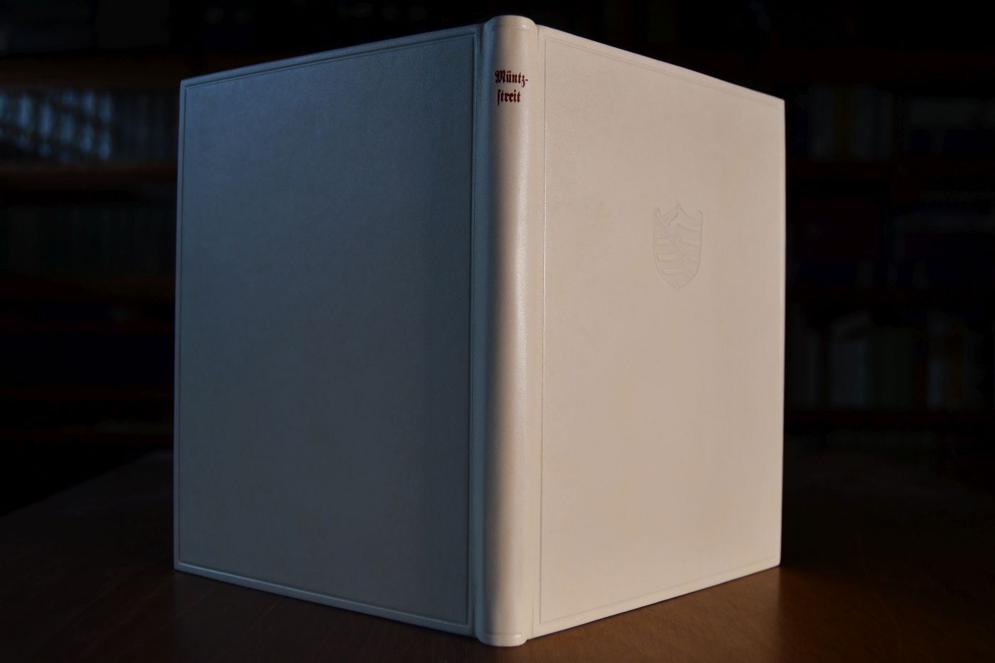 Die drei Flugschriften über den Münzstreit der sächsischen Albertiner und Ernestiner. Beigegeben Vademecum zu drei klassischen Schriften frühneuzeitlicher Münzpolitik, Düsseldorf, Verlag Wirtschaft und Finanzen, 2000, 174 S., Pappband, ISBN 3878811519.