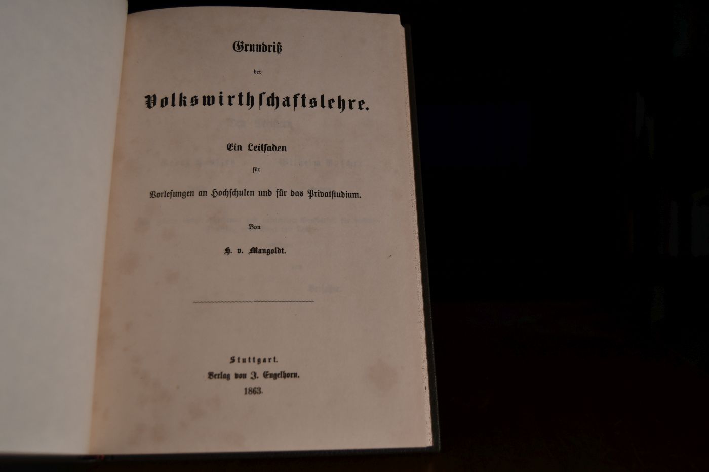 Grundriß der Volkswirthschaftslehre. Ein Leitfaden für Vorlesungen an Hochschulen und für das Privatstudium. Beigegeben Vademecum zu einem frühen Klassiker der Preistheorie, Düsseldorf, Verlag Wirtschaft und Finanzen, 1995, 120 S., Pappband, ISBN 3878810962.