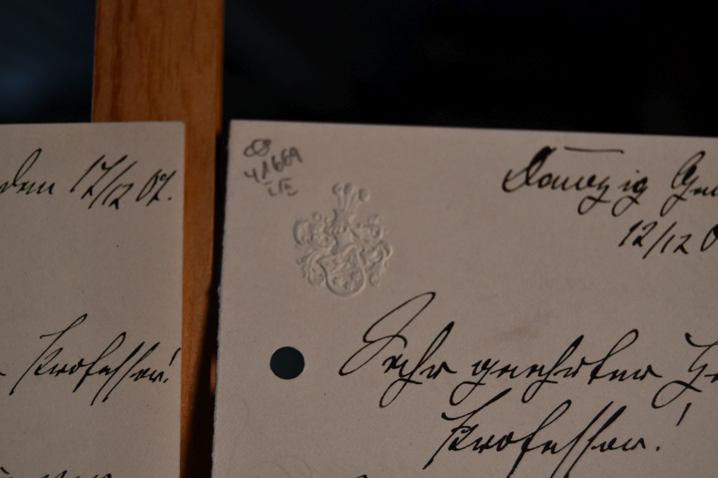 2 handschriftliche Karten des preussischen Generals der Infanterie Georg Wilhelm von Braunschweig (1845-1911) an die Naturforschende Gesellschaft in Danzig vom 12. Dezember 1902 und 17. Dezember 1907.