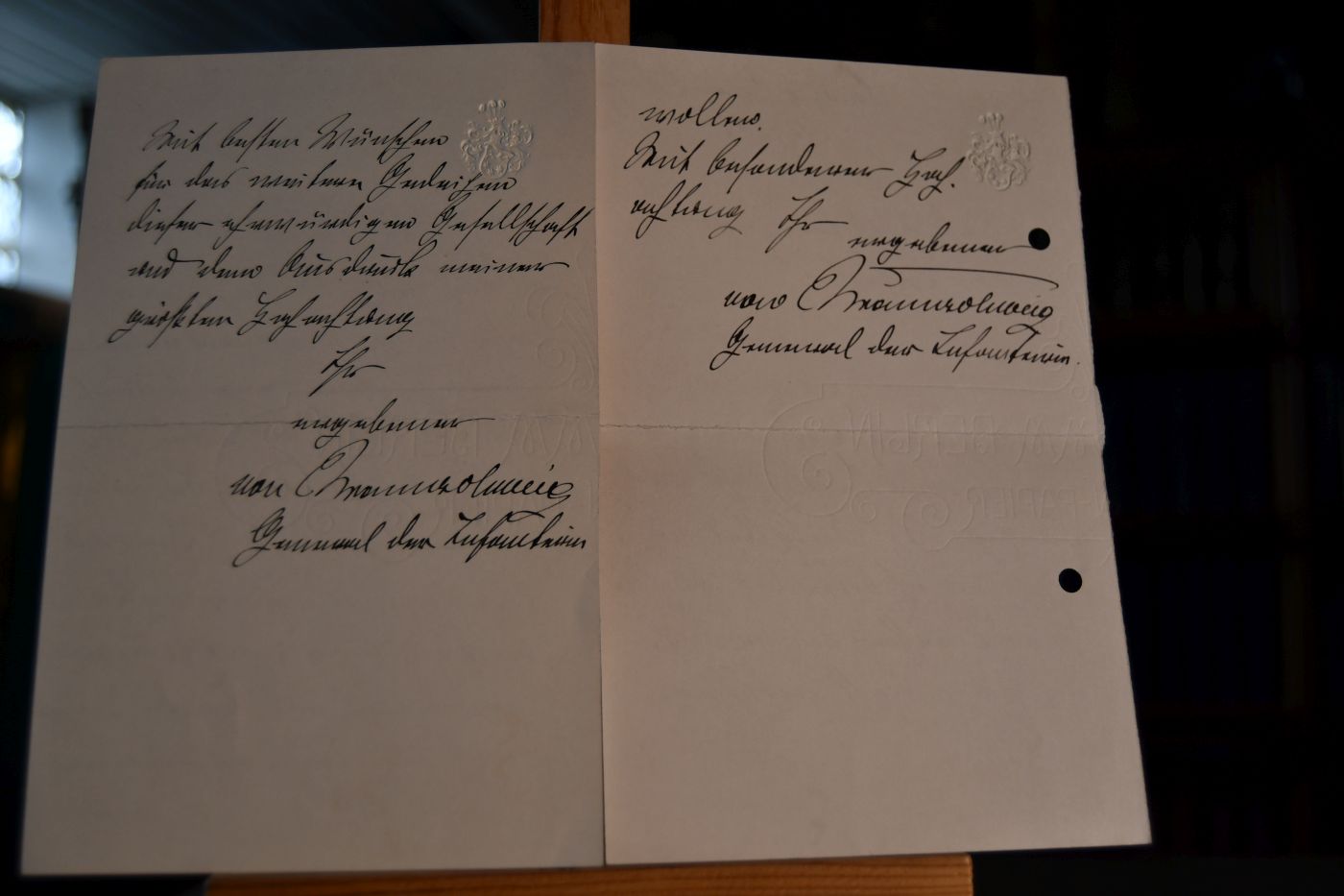 2 handschriftliche Karten des preussischen Generals der Infanterie Georg Wilhelm von Braunschweig (1845-1911) an die Naturforschende Gesellschaft in Danzig vom 12. Dezember 1902 und 17. Dezember 1907.