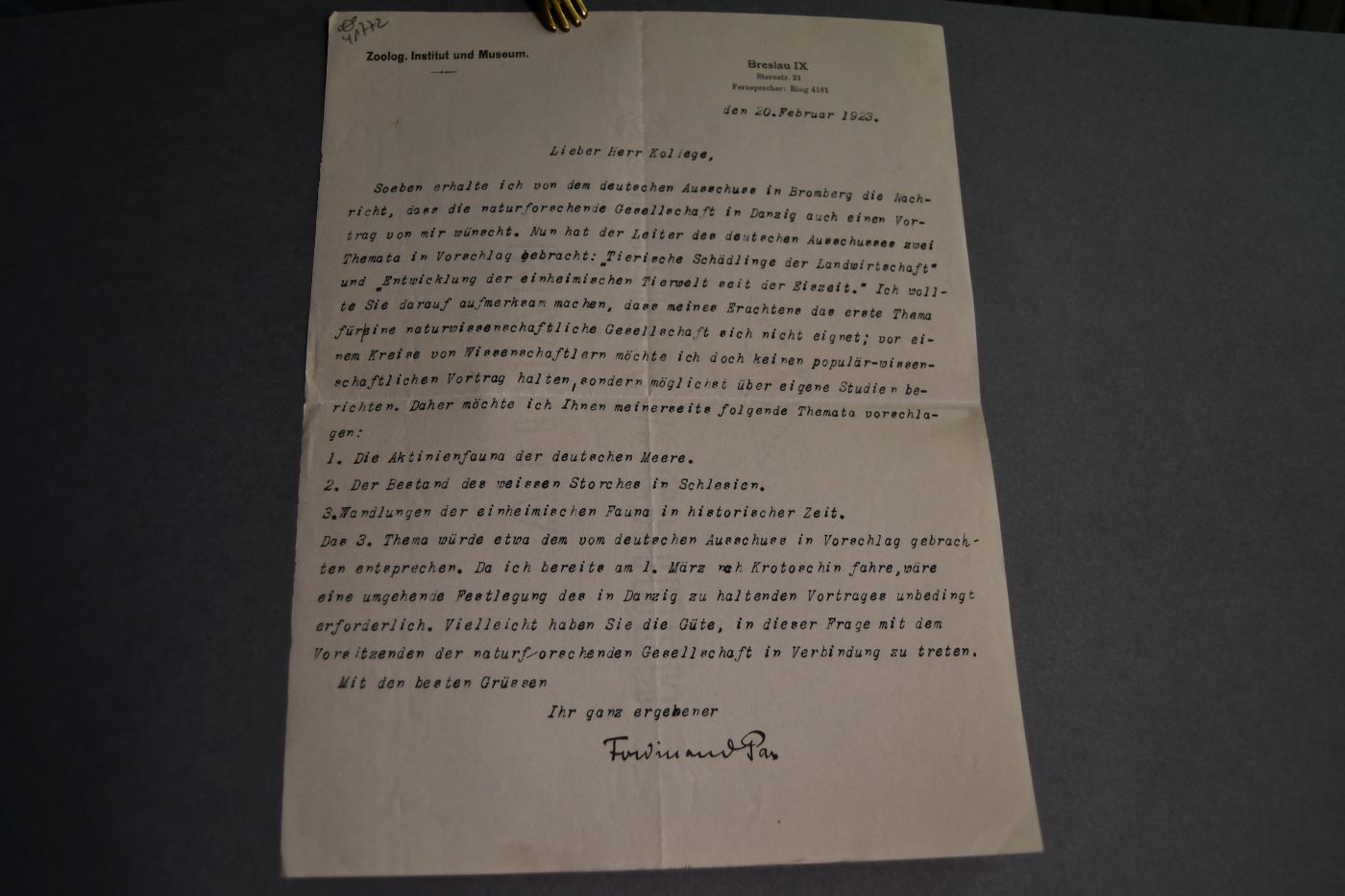 Unterschriebenes, maschinenschriftliches Schreiben des deutschen Zoologen Ferdinand Albert Pax ( 1885-1964) vom 20. Februar 1923 an den Danziger Lehrer und Botaniker Konrad Lakowitz (1859-1938).