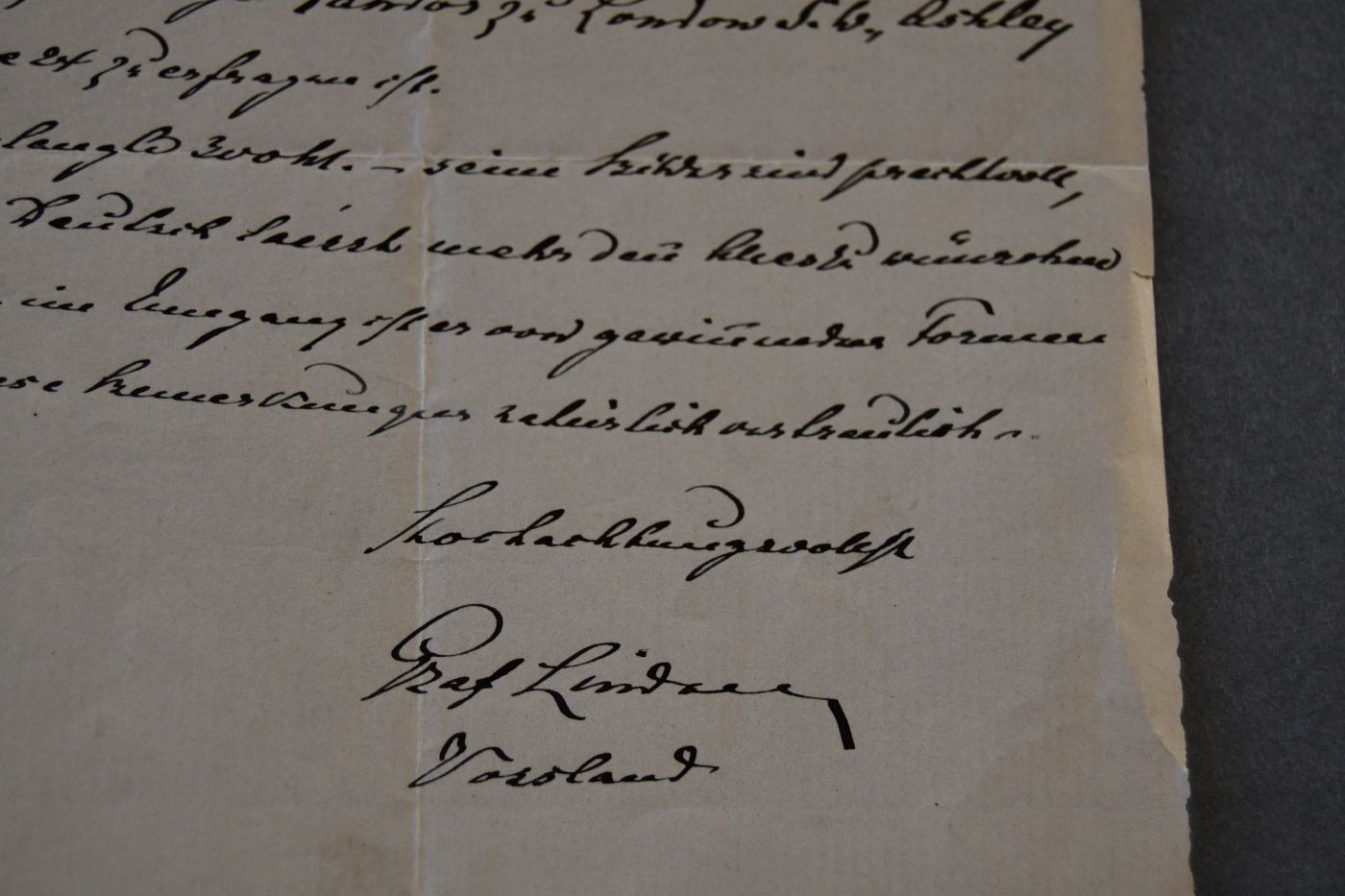 Handschriftlicher Brief des Mitgründers des heute nach ihm benannten Museums für Länder- und Völkerkunde (Linden-Museum) in Stuttgart (1838-1910) vom 1. Februar 1888 wohl an den Danziger Lehrer und Botaniker Theodor Bail (1833-1922).