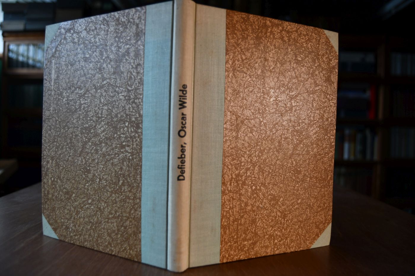 Oscar Wilde. Der Mann und sein Werk im Spiegel der deutschen Kritik und sein Einfluß auf die deutsche Literatur.