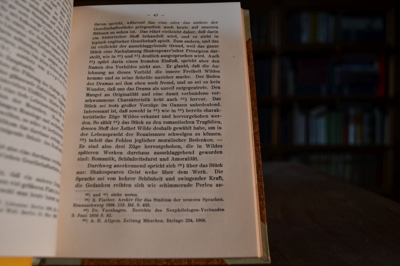 Oscar Wilde. Der Mann und sein Werk im Spiegel der deutschen Kritik und sein Einfluß auf die deutsche Literatur.