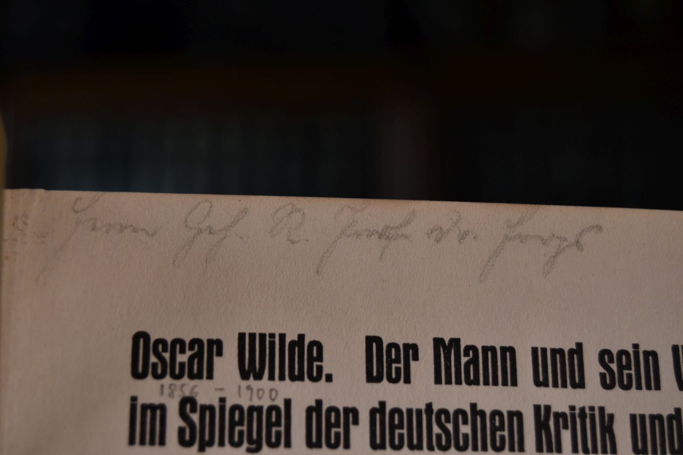 Oscar Wilde. Der Mann und sein Werk im Spiegel der deutschen Kritik und sein Einfluß auf die deutsche Literatur.