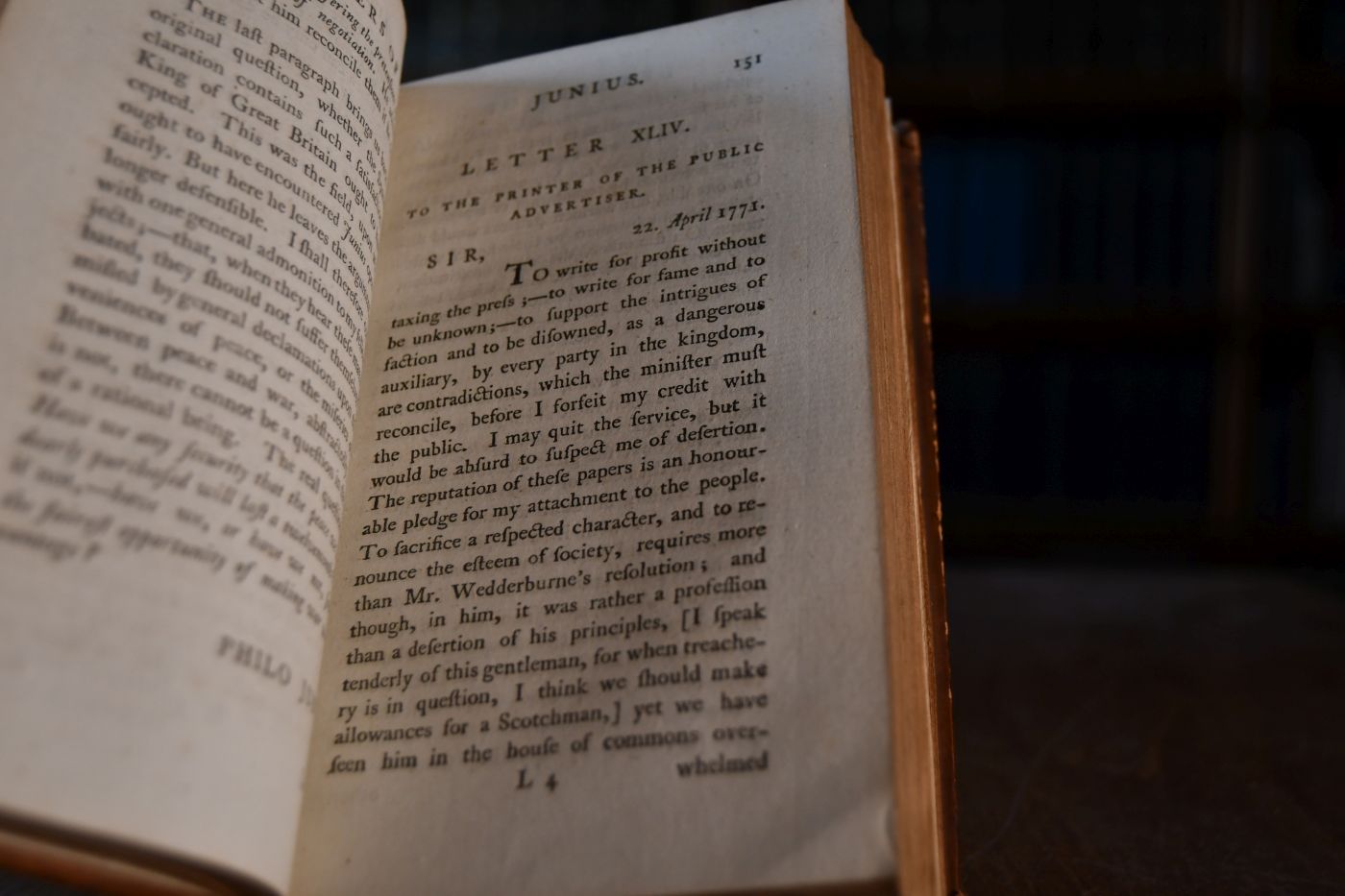 Junius. Stat Nominis Umbra. Vol. II (von 2) apart.