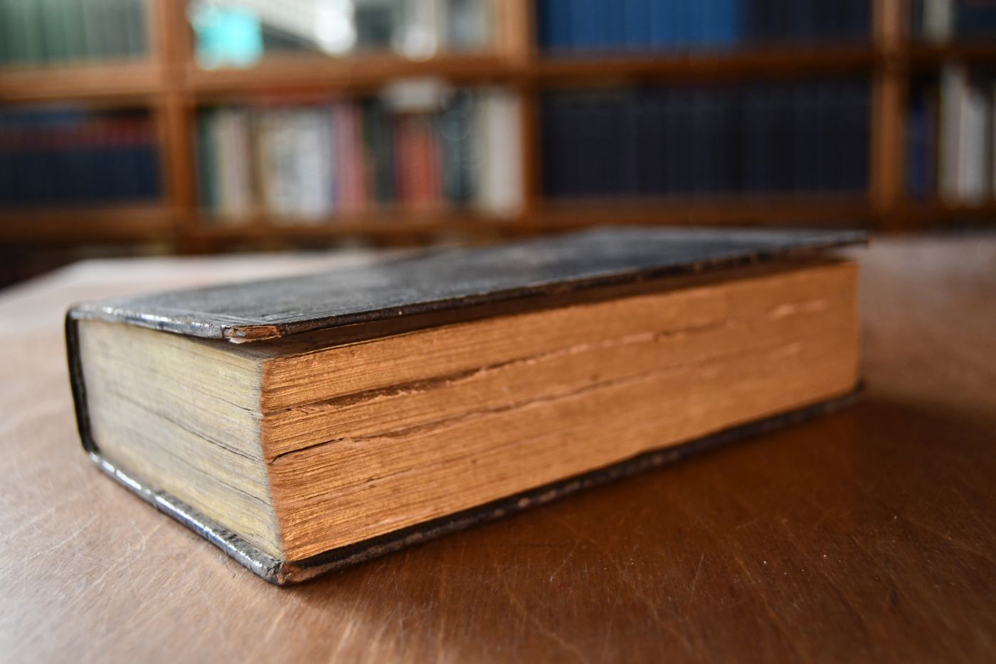 Wirtembergisches Gesangbuch, zum Gebrauch für Kirchen und Schulen von dem Herzoglichen Synodus nach dem Bedürfniß der gegenwärtigen Zeit eingerichtet. Beigebunden Sonn- Fest- und Feyertägliche Evangelien und Episteln.