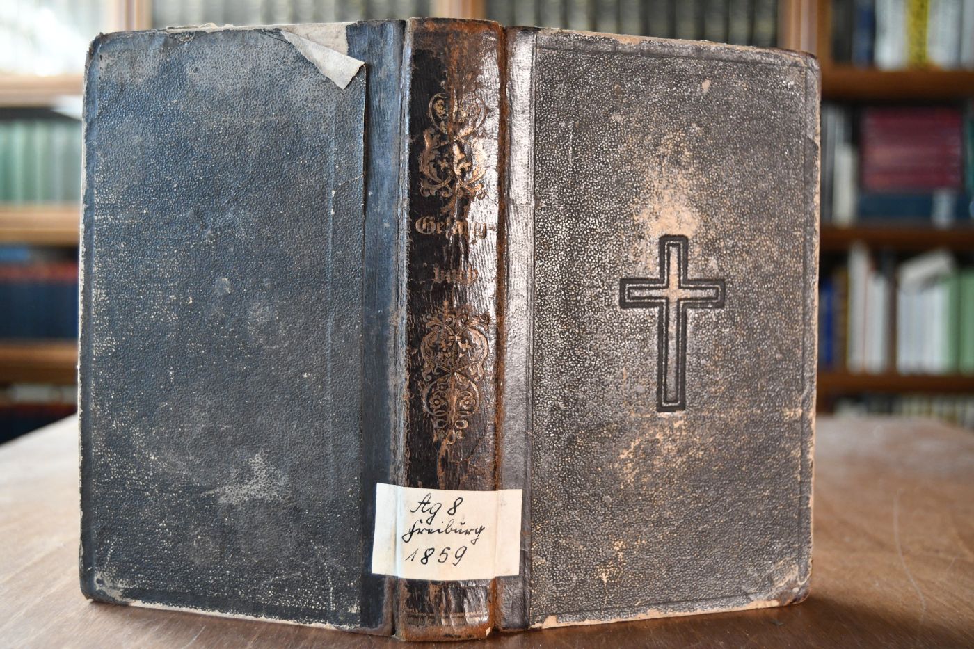 Christkatholisches Gesang- und Andachtsbuch zum Gebrauche bei der öffentlichen Gottesverehrung in dem (ehemaligen) Bisthum Constanz.