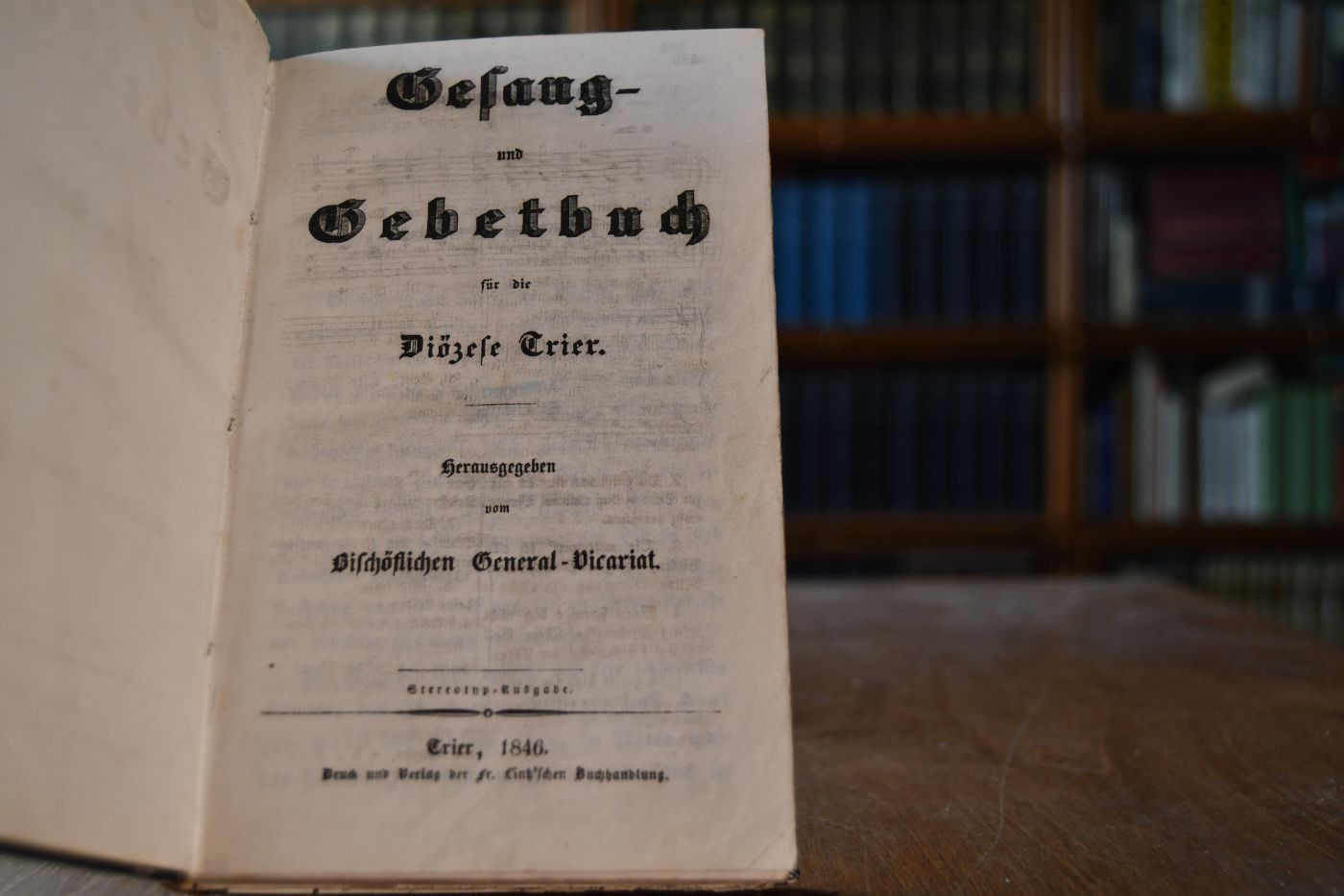 Gesang- und Gebetbuch für die Diözese Trier.