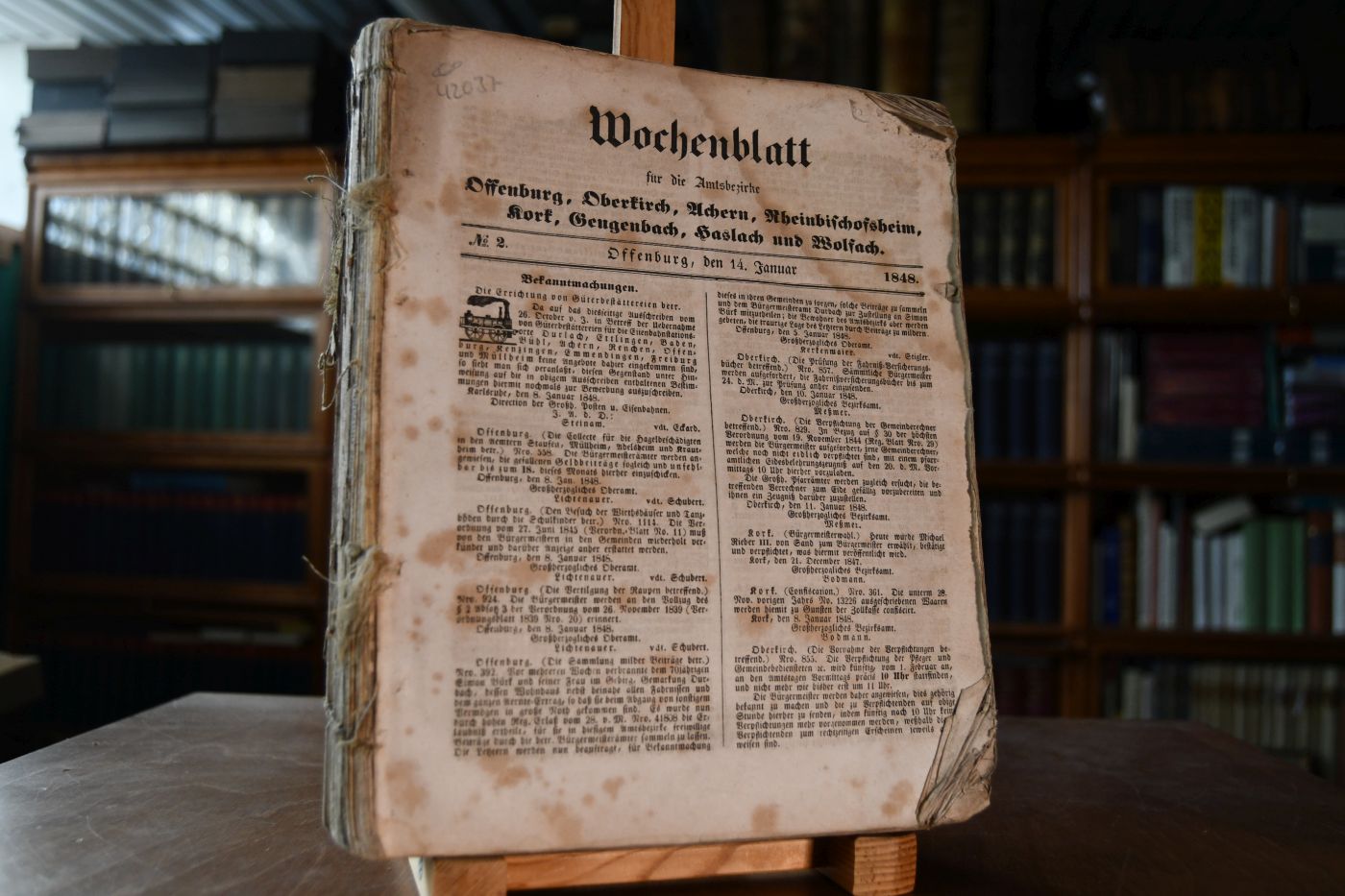 Wochenblatt für die Amtsbezirke Offenburg, Oberkirch, Achern, Rheinbischofsheim, Kork, Gengenbach, Haslach und Wolfach 1848. Es fehlen die Hefte 1, evtl. noch ein Heft 90 (letztes vorhandene Heft Nr. 89 vom 29. Dezember).