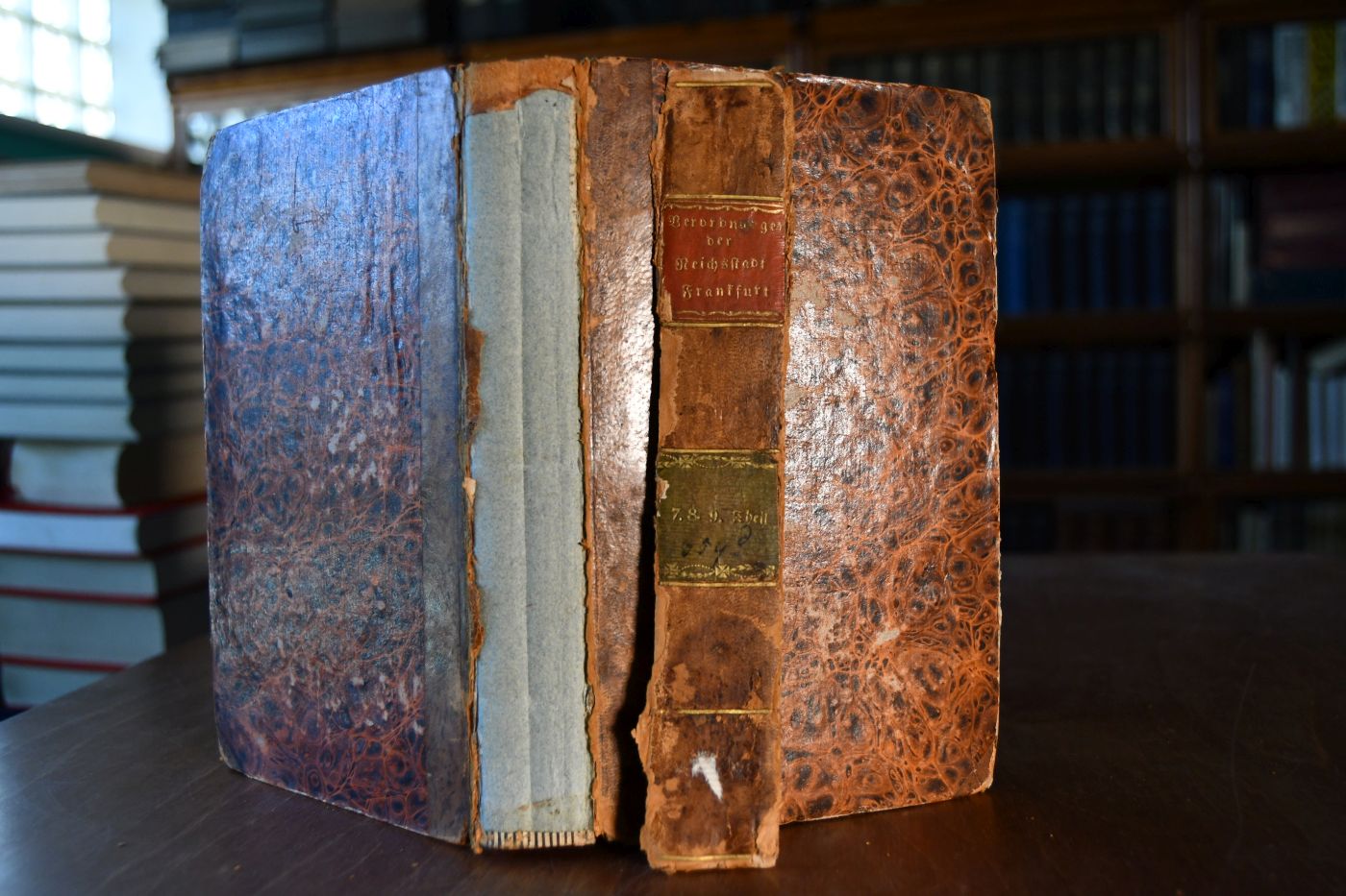 Sammlung der Verodrnungen der Reichsstadt Frankfurt. Siebenter Theil Gesundheitspflege + Achter Theil Rechtspflege + Neunter Theil Allgemeine Sicherheits-Anstalten und Vollziehungsgesetze.