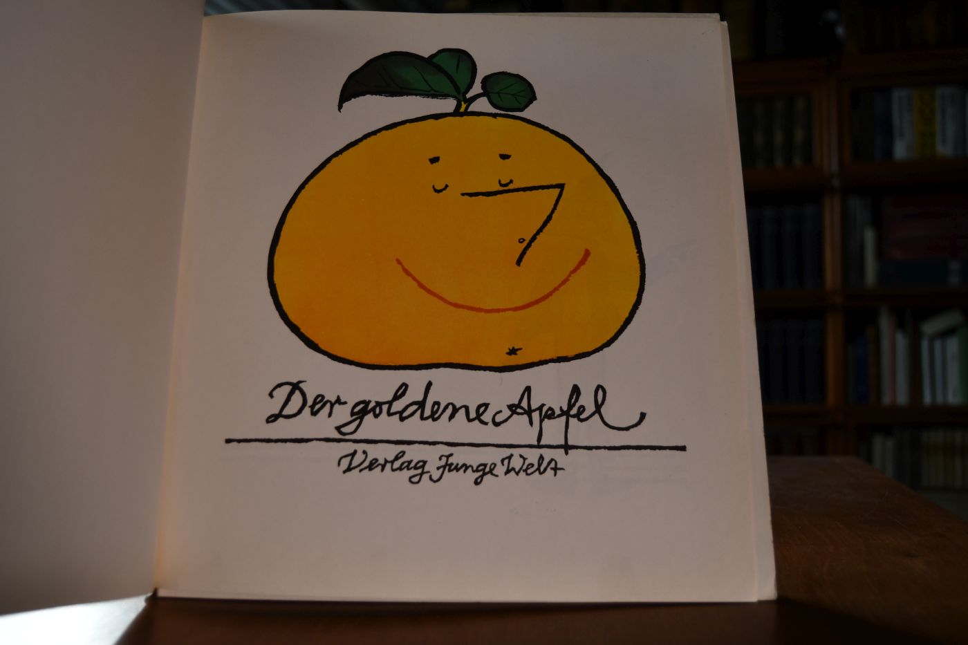 Der goldene Apfel.