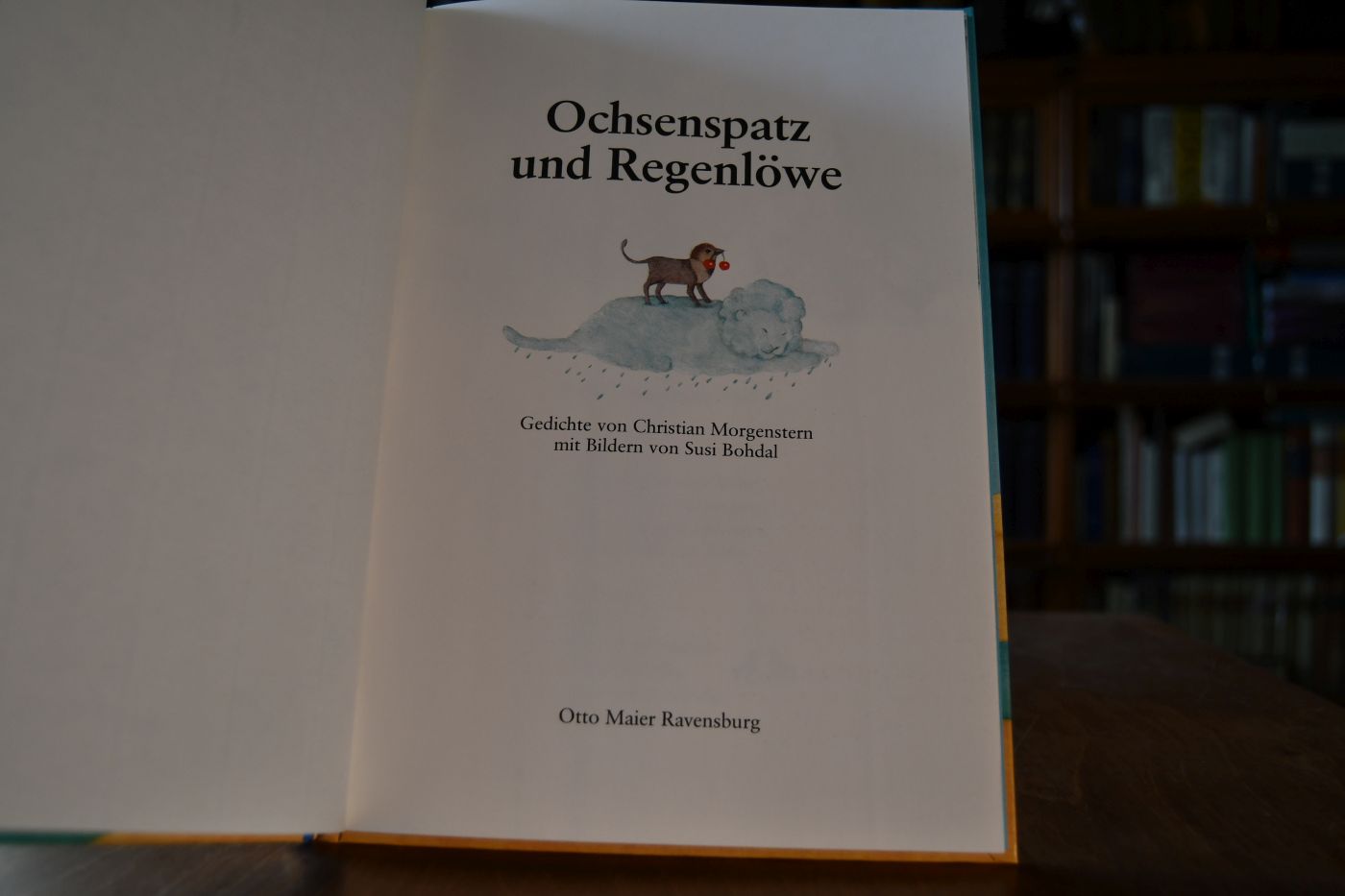 Ochsenspatz und Regenlöwe.