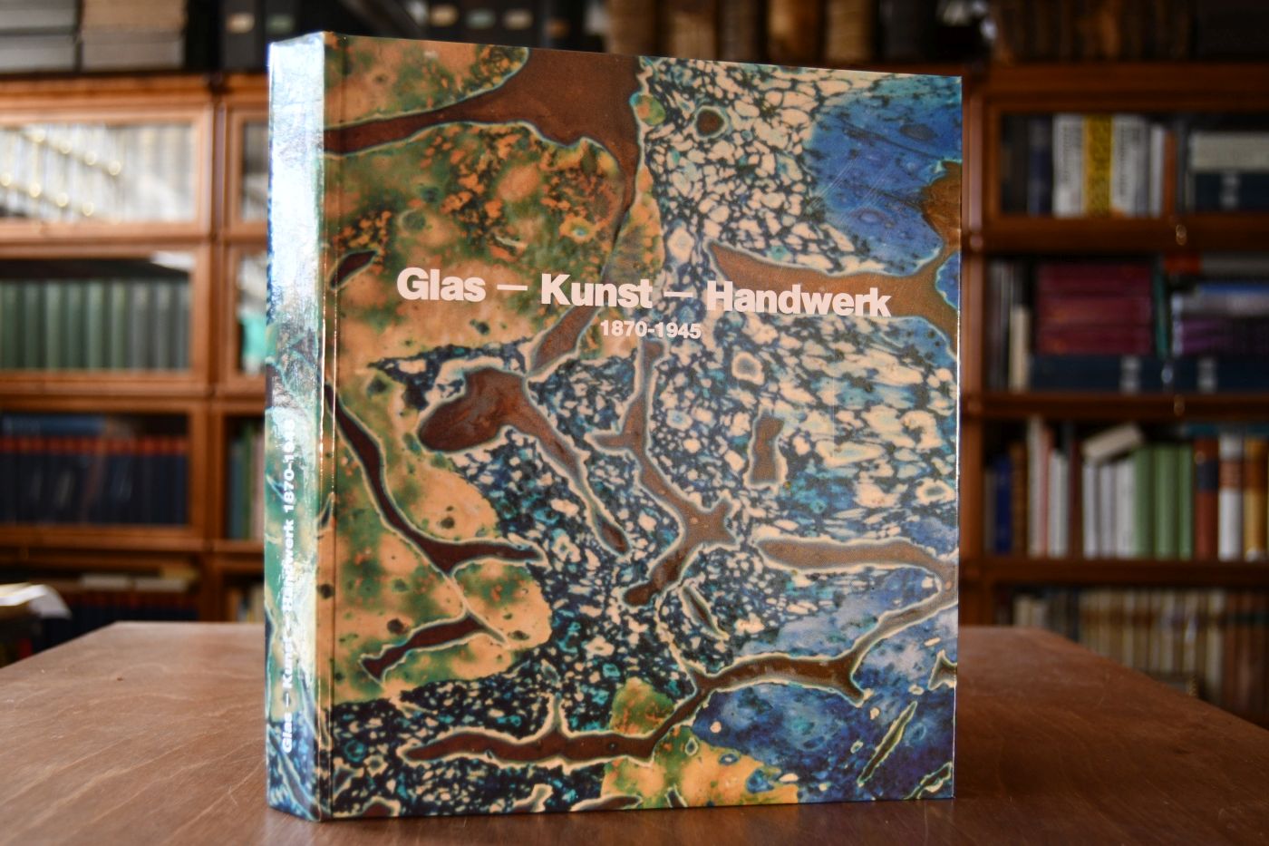 Glas - Kunst - Handwerk. 1870 - 1945. Glassammlung Silzer, Leihgabe der Deutschen Bank im Augustinermuseum Freiburg im Breisgau.