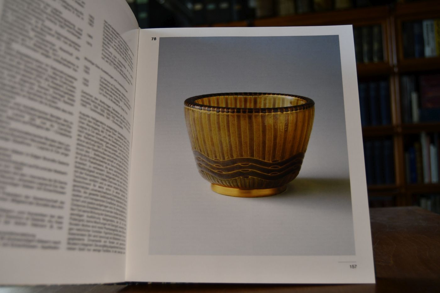 Glas - Kunst - Handwerk. 1870 - 1945. Glassammlung Silzer, Leihgabe der Deutschen Bank im Augustinermuseum Freiburg im Breisgau.