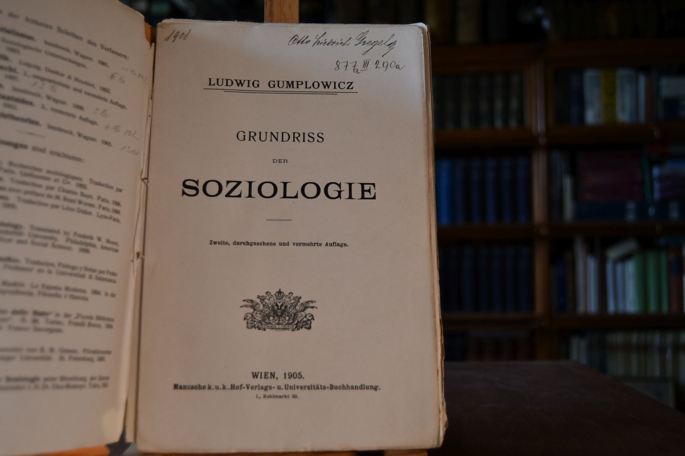 Grundriss der Soziologie.