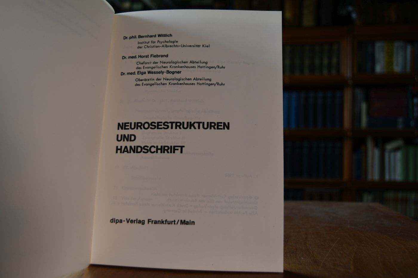 Neurosestrukturen und Handschrift.