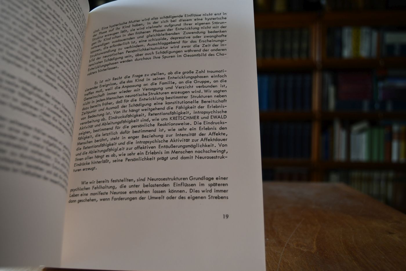 Neurosestrukturen und Handschrift.