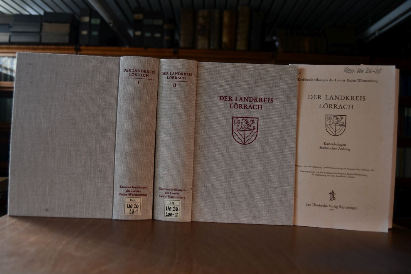 Der Landkreis Lörrach 2 Bände und Beilagenmappe.