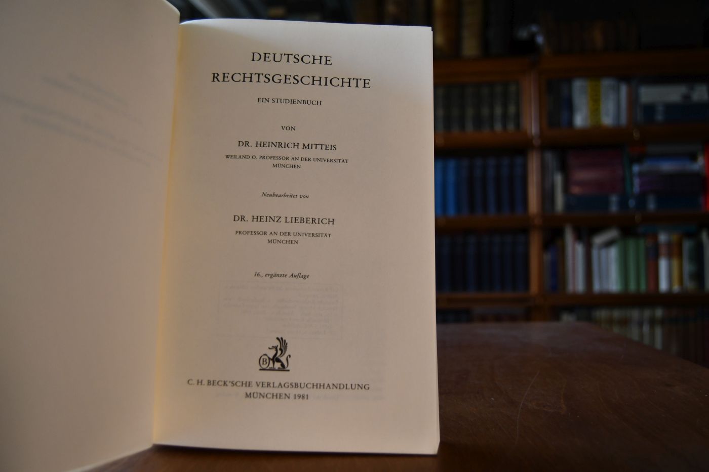 Deutsche Rechtsgeschichte. Ein Studienbuch.
