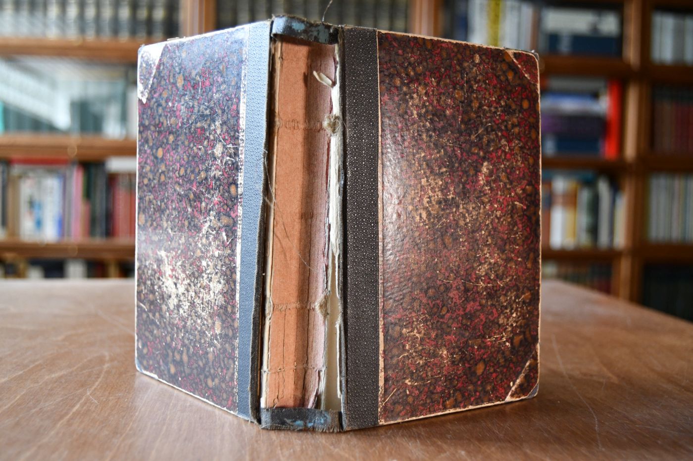 Die Verschwörung des Catilina. Beigebunden vom gleichen Autor Der Jugurthinische Krieg, Stuttgart, Neff, 1868, 262 S.