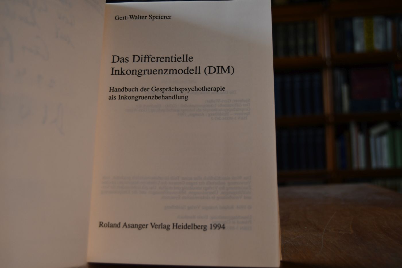 Das differentielle Inkongruenzmodell (DIM). Handbuch der Gesprächspsychotherapie als Inkongruenzbehandlung.