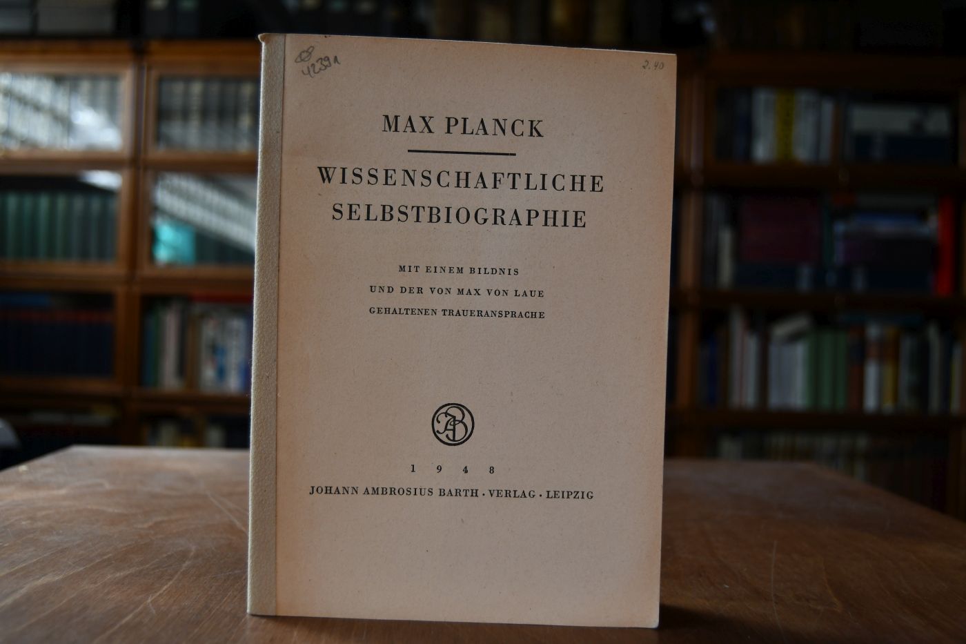Wissenschaftliche Selbstbiographie. Mit einem Bildnis und der von Max von Laue gehaltenen Traueransprache.
