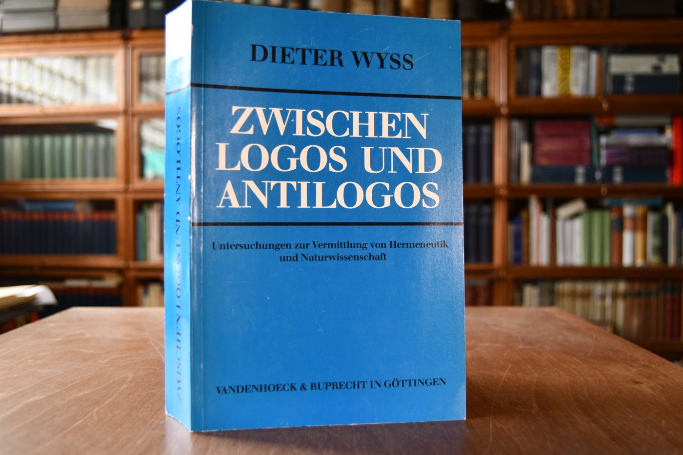 Zwischen Logos und Antilogos. Untersuchungen zur Vermittlung von Hermeneutik und Naturwissenschaft.