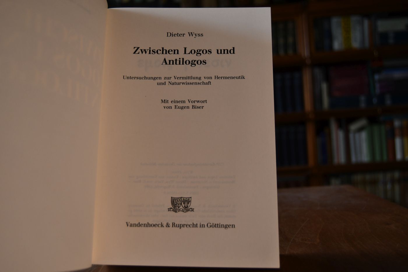 Zwischen Logos und Antilogos. Untersuchungen zur Vermittlung von Hermeneutik und Naturwissenschaft.