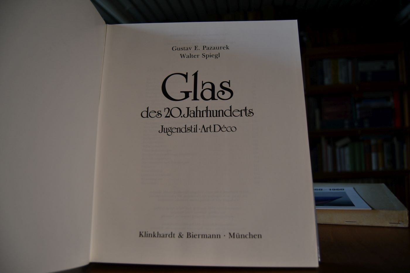 Glas des 20. Jahrhunderts. Jugendstil, Art Déco.