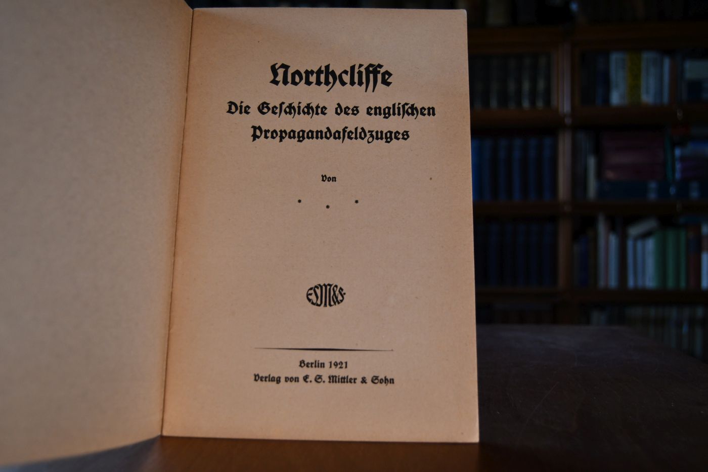 Northcliffe. Die Geschichte des englischen Propagandafeldzuges. Sonderabdruck aus "Wissen und Wehr", Heft 6, Berlin 1920.