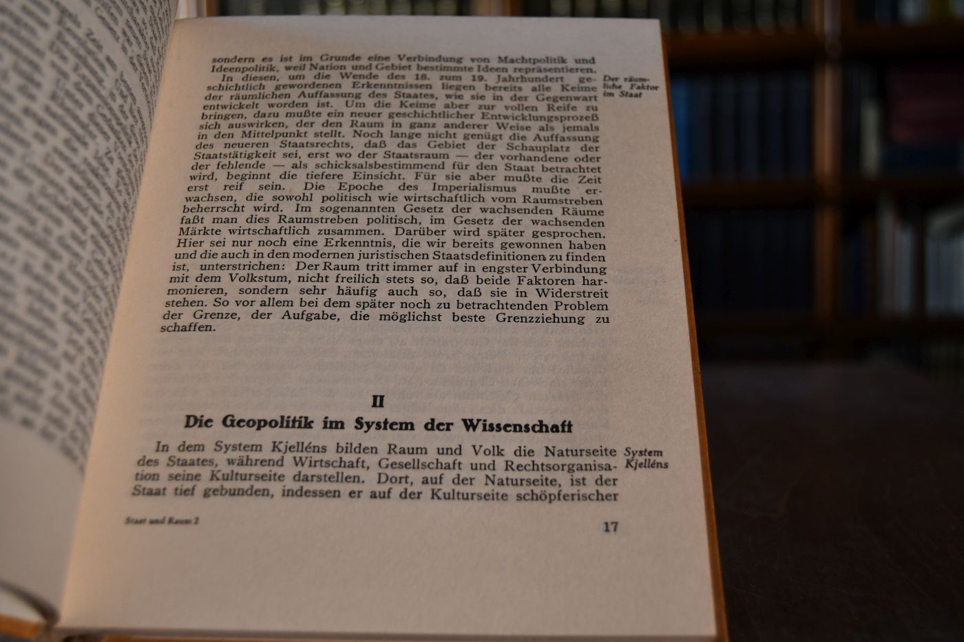 Stadt und Raum. Grundlagen räumlichen Denkens in der Weltpolitik.