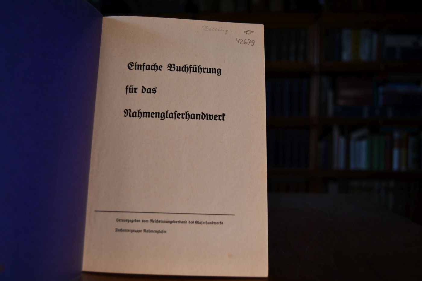 Einfache Buchführung für das Rahmenglaserhandwerk.