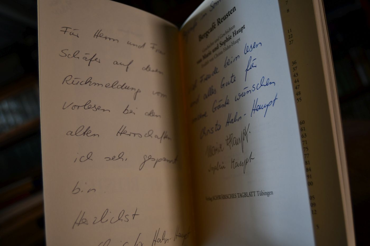 Bergcafé Reusten. Geschichte und Geschichten von Marie und Sophie Haupt. Erzählt von Christa Hahn-Haupt.