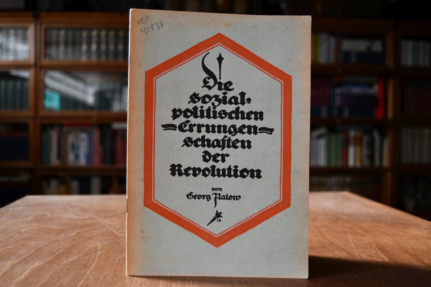 Die sozialpolitischen Errungenschaften der Revolution.