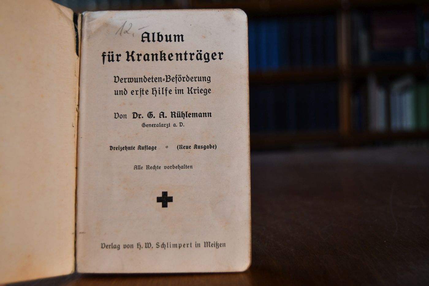 Album für Krankenträger. Verwundeten-Beförderung und erste Hilfe im Kriege.