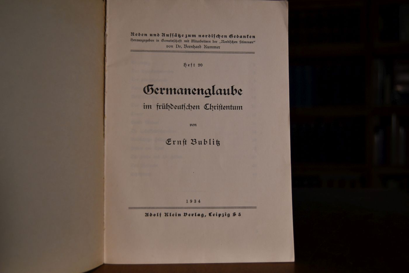 Germanenglaube im frühdeutschen Christentum.