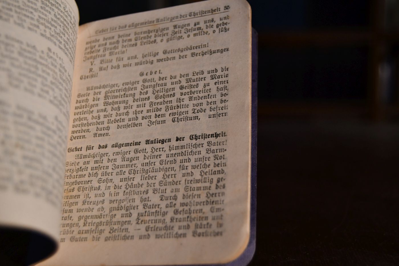 Feldgesangbuch für die katholischen Mannschaften des Heeres.
