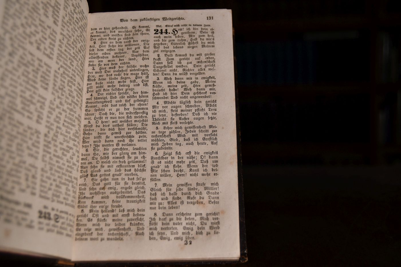 Neues Braunschweigisches Gesangbuch, nebst einem kurzen Gebetbuche zum öffentlichen und häuslichen Gottesdienste.