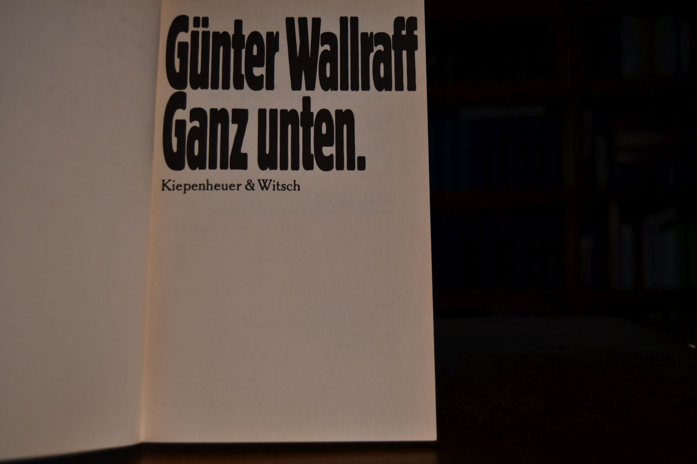 Ganz unten.